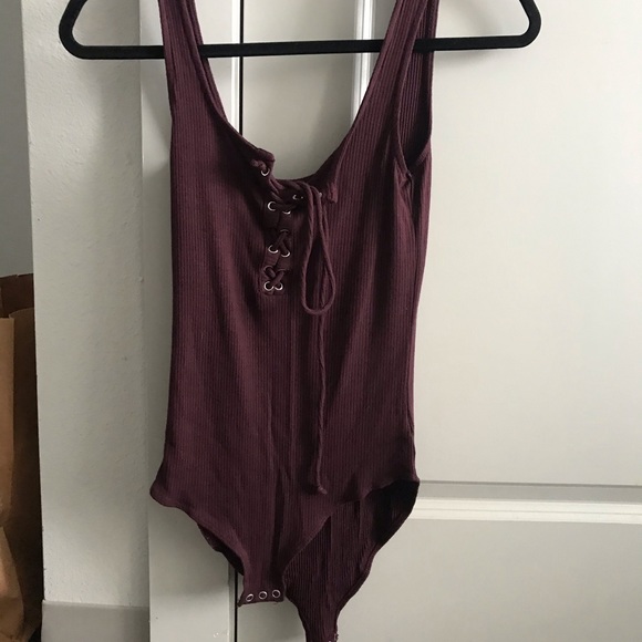 American Eagle Outfitters Tops - AMERICAN EAGLE Maroon Tie-Up Bodysuit